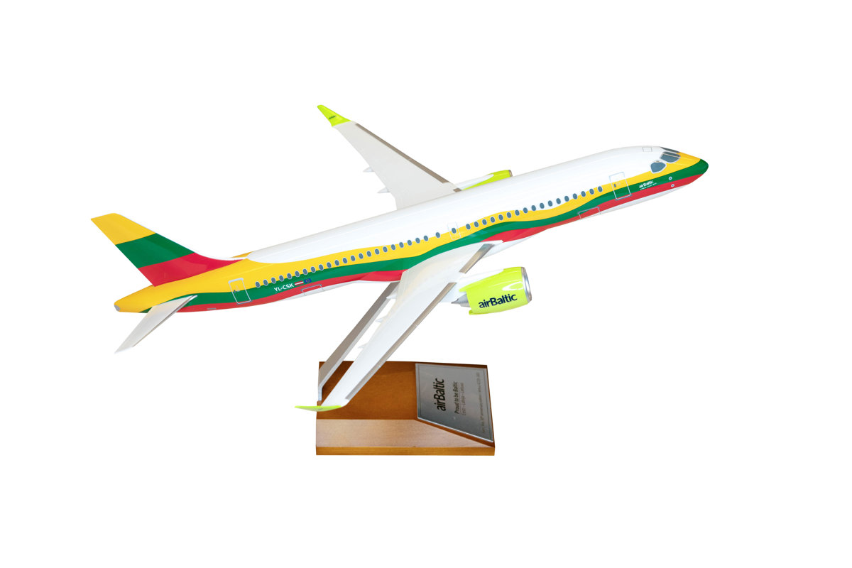 Airbus A220-300 1/100 model with Lithuanian livery